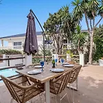 فيلة Casa Costabella